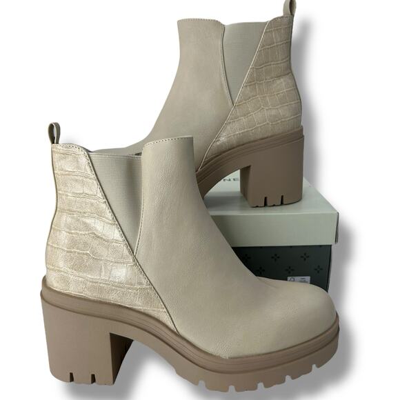 NEW Sun + Stone Chunky Reptile Boots Size 10 Cream White Tan Lug Sole Mock Croc - Picture 1 of 14